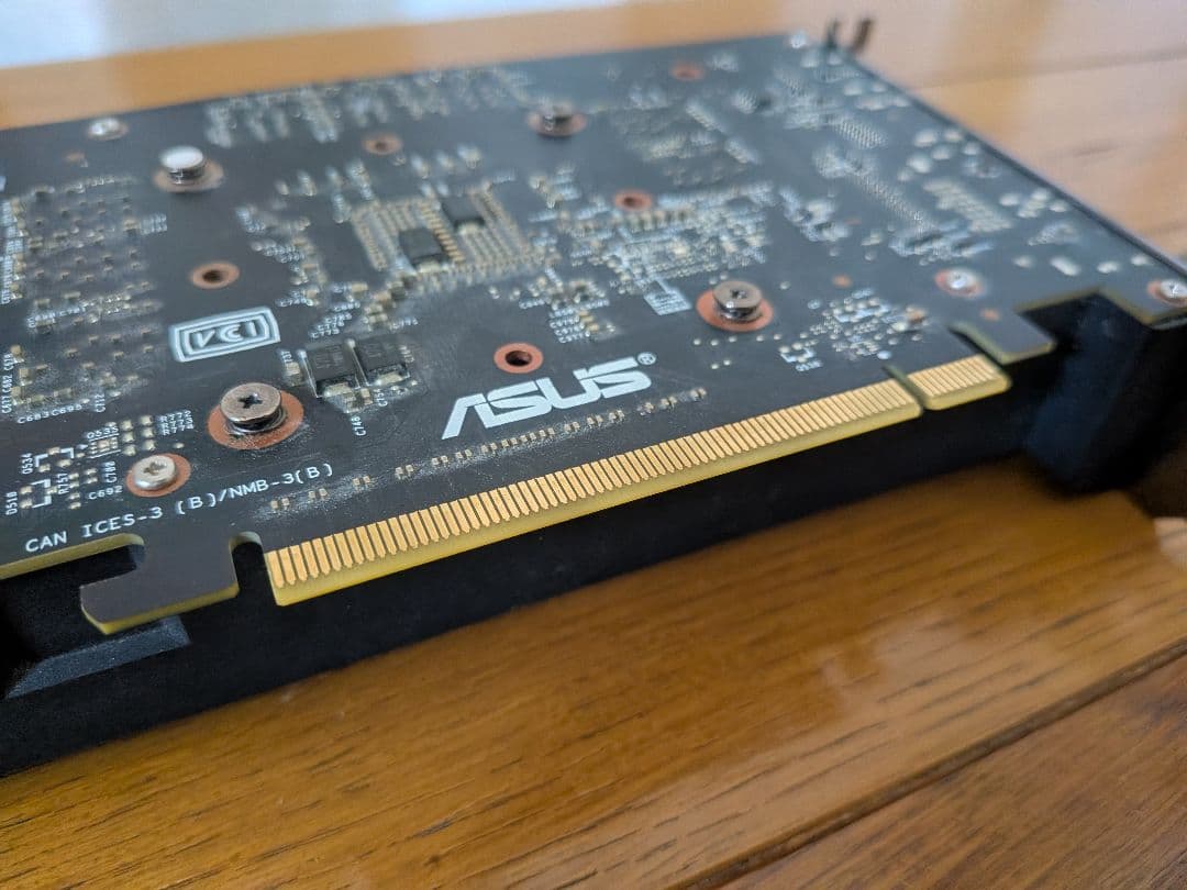 GTX1060　6GBモデル　ASUS　グラフィックボード