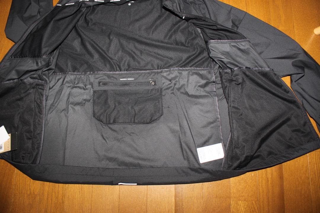 M 黒　ナイキNIKE　ウインドランナーランニングジャケット　FB7541