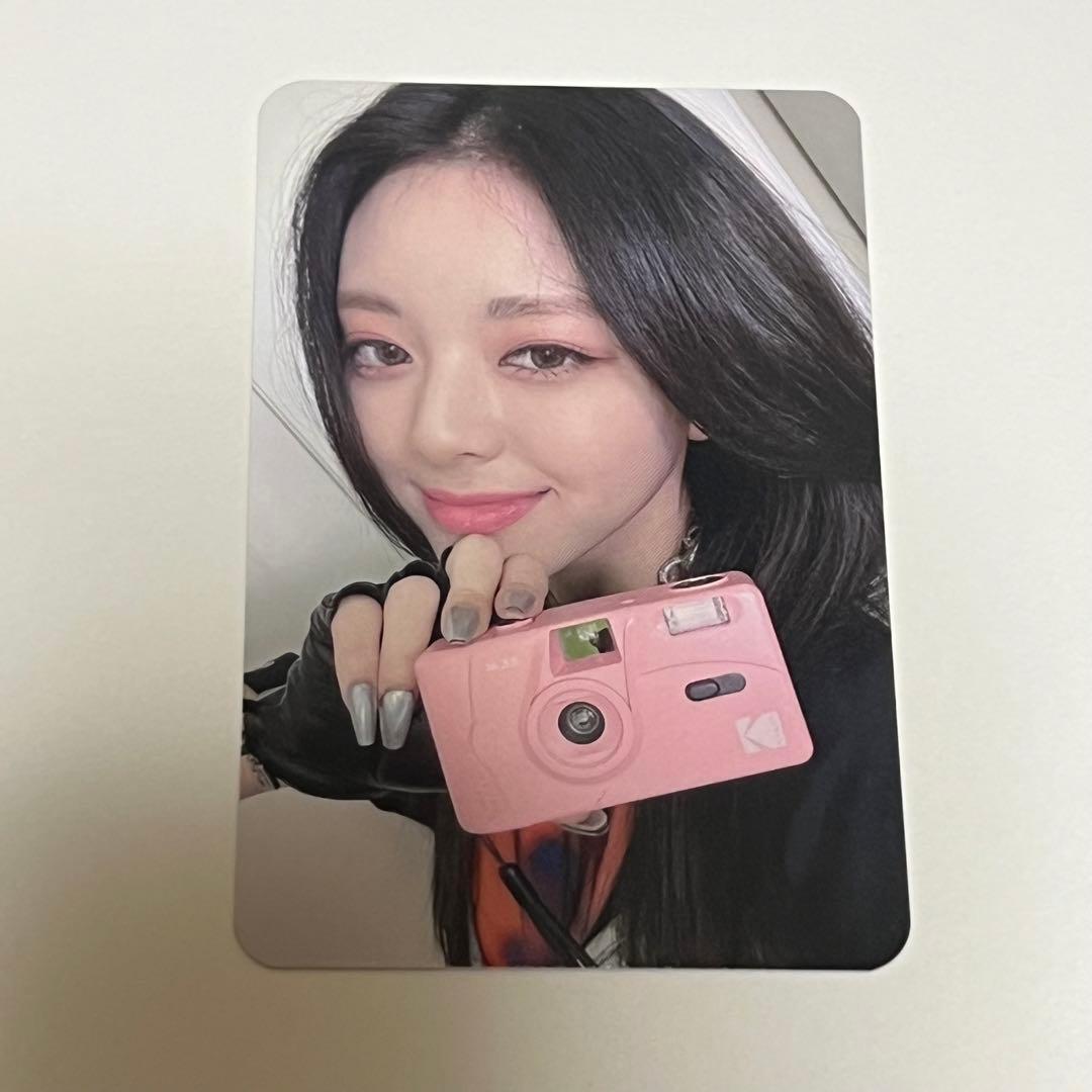 ITZY CRAZY IN LOVE lazada 特典 ユナ