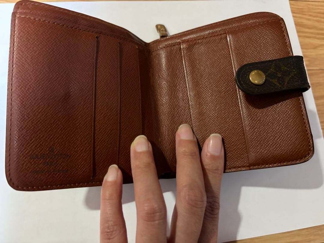 Louis Vuitton ルイヴィトン モノグラム 二つ折り財布 正規品