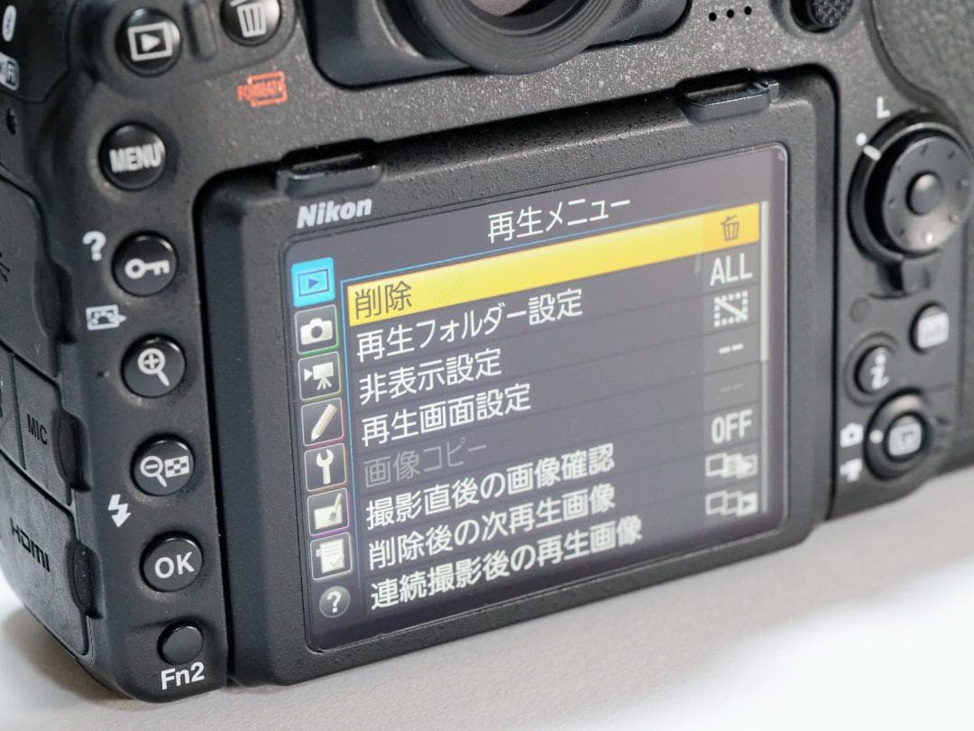 【撮影枚数 16466枚】Nikon D500 ボディ 付属品あり 薄傷あり