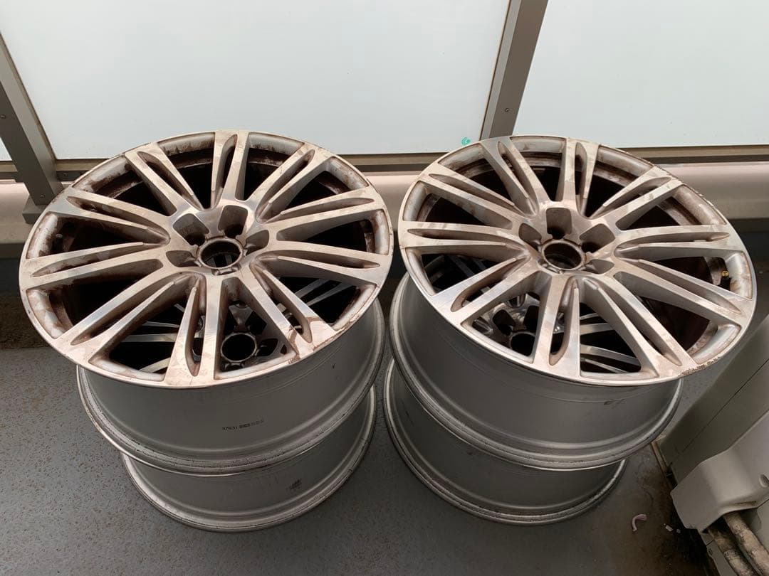 車のホイール4本セット　20インチ