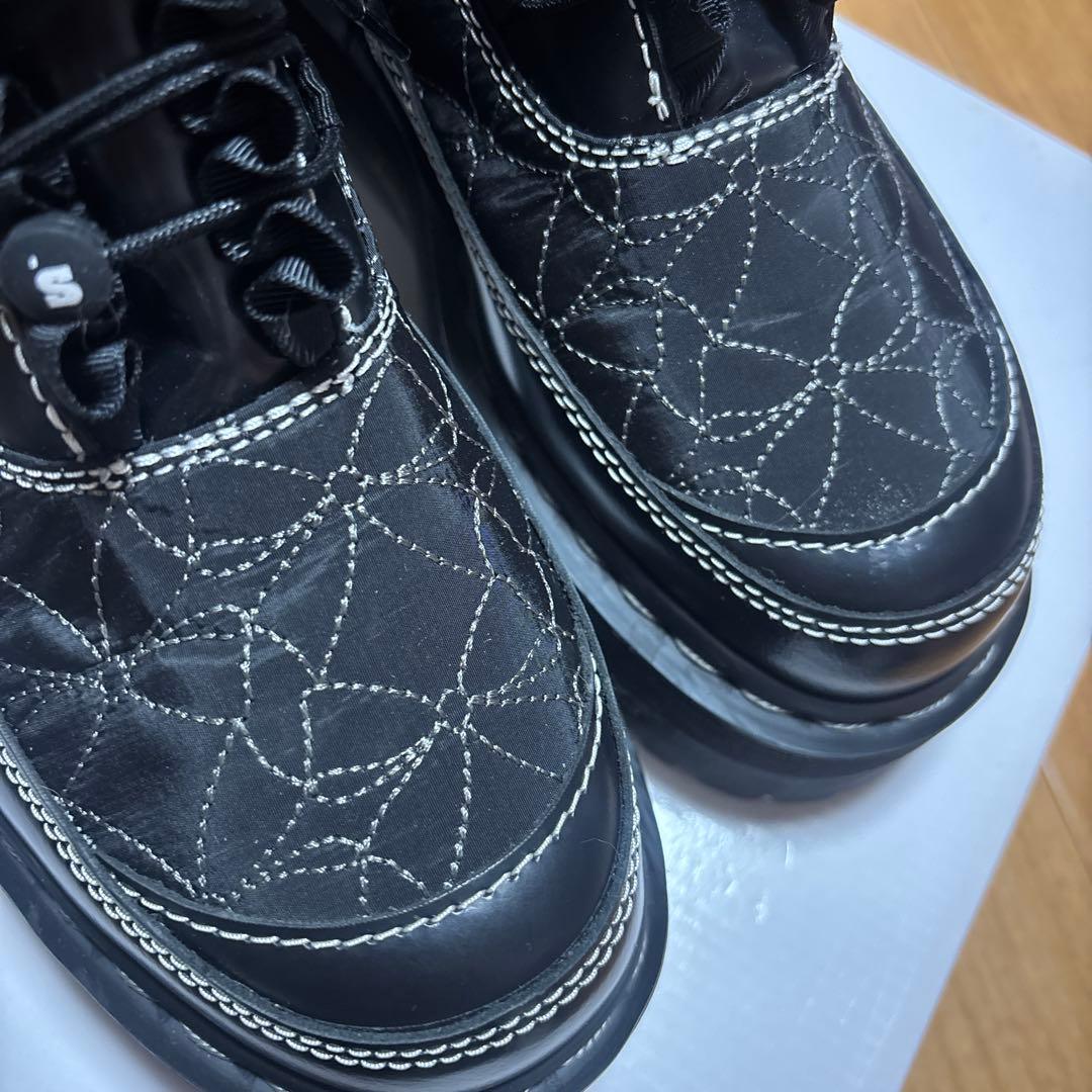 Dr.Martens/JADONFRRILL8ホールブーツフリル付き厚底未使用品