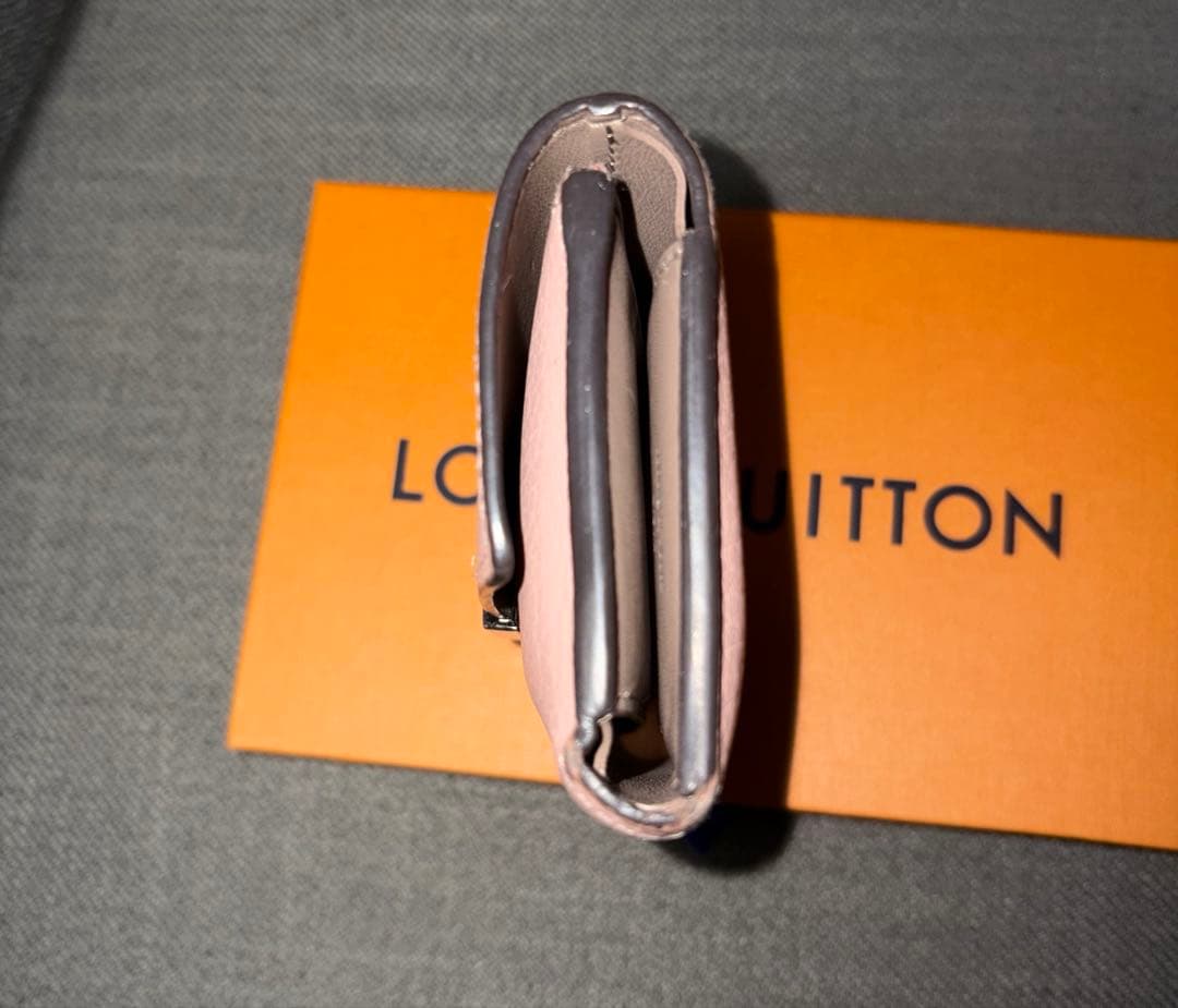 Louis Vuitton/ポルトフォイユ・カプシーヌ コンパクト
