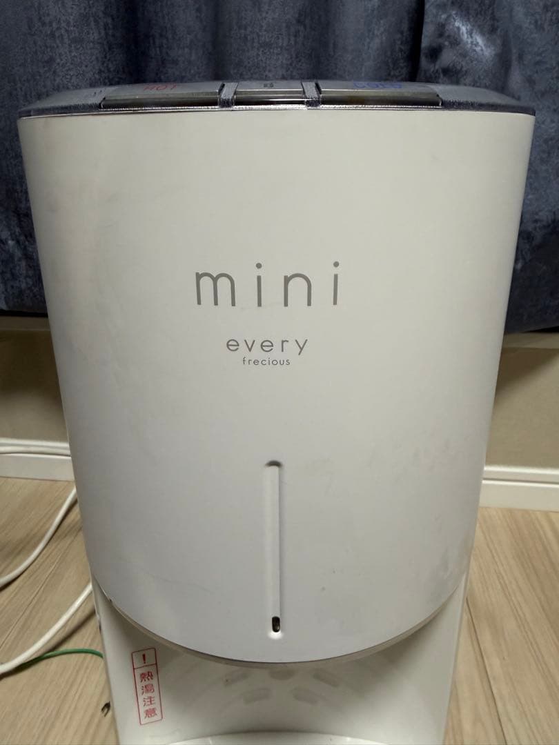 エブリィフレシャスミニevery frecious mini ウォーターサーバー