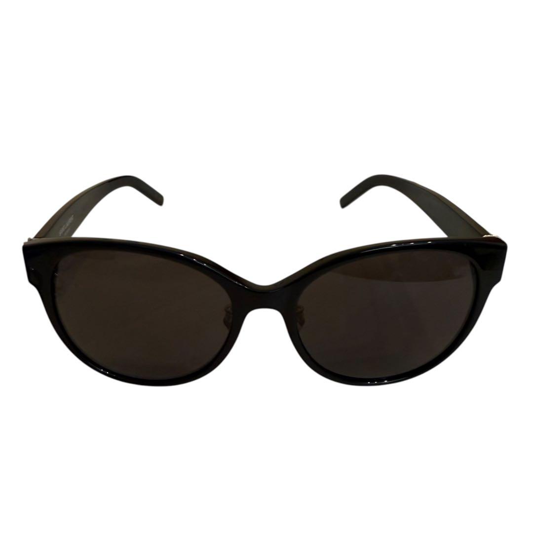 SAINT LAURENT ブラックサングラス【ケース付き】