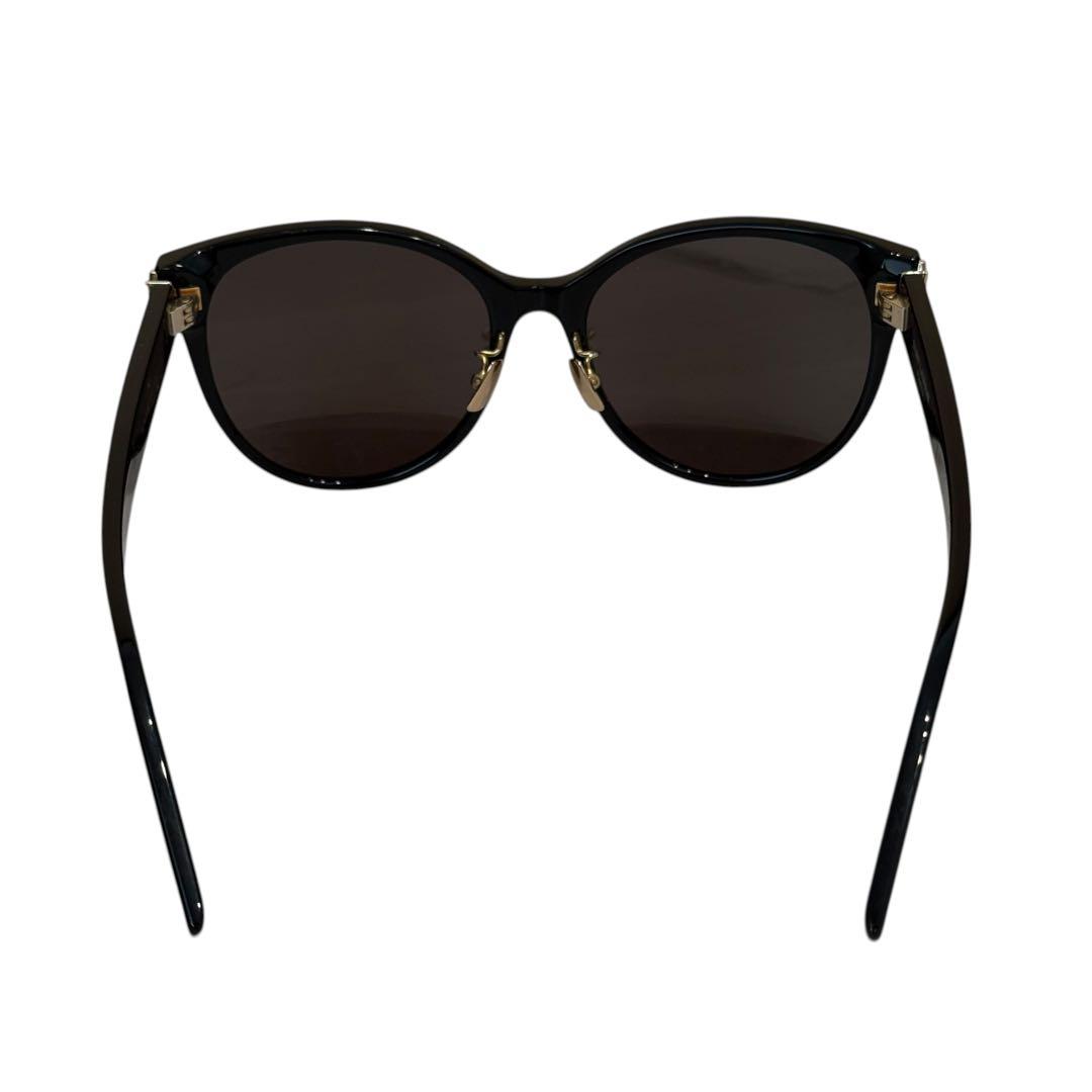 SAINT LAURENT ブラックサングラス【ケース付き】