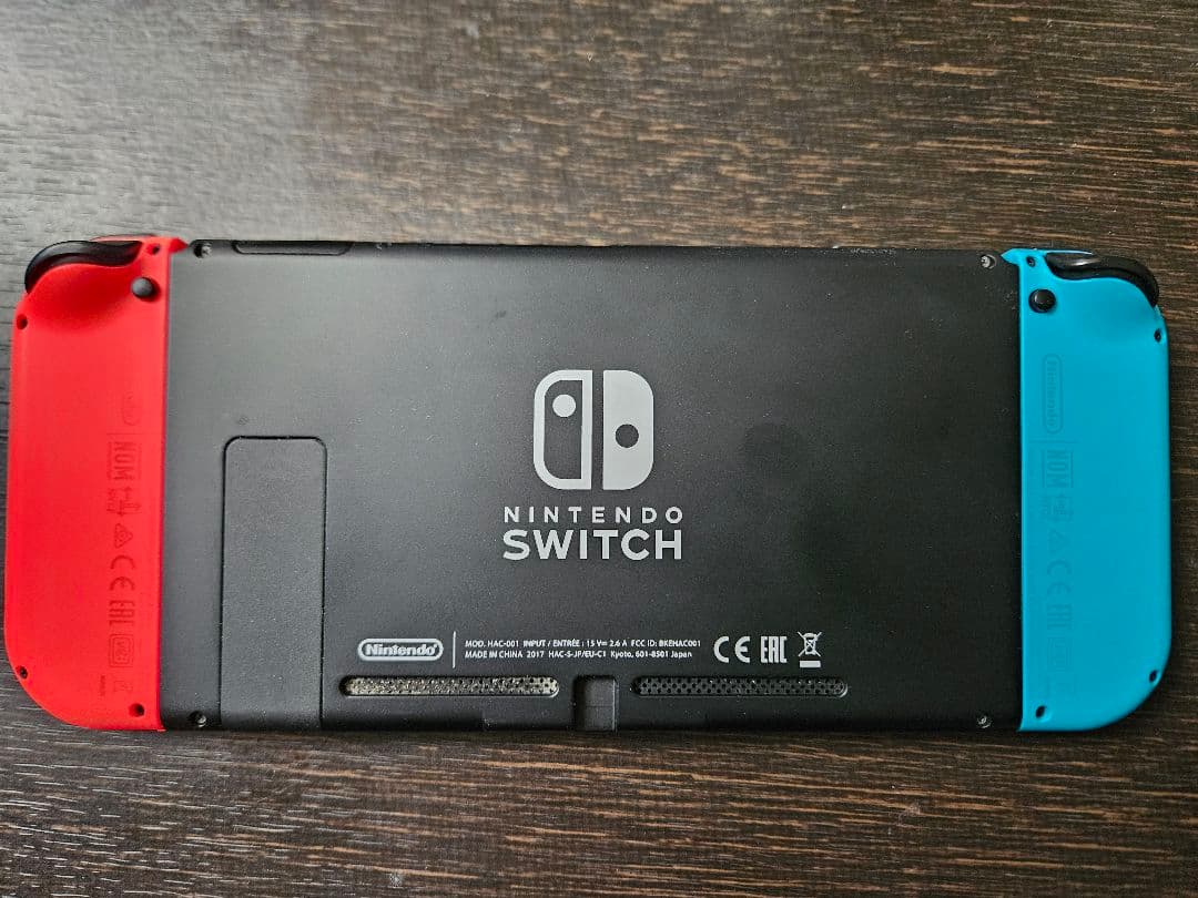 ニンテンドースイッチ 本体 Switch ジャンク 画面左側に黄色焼けあり