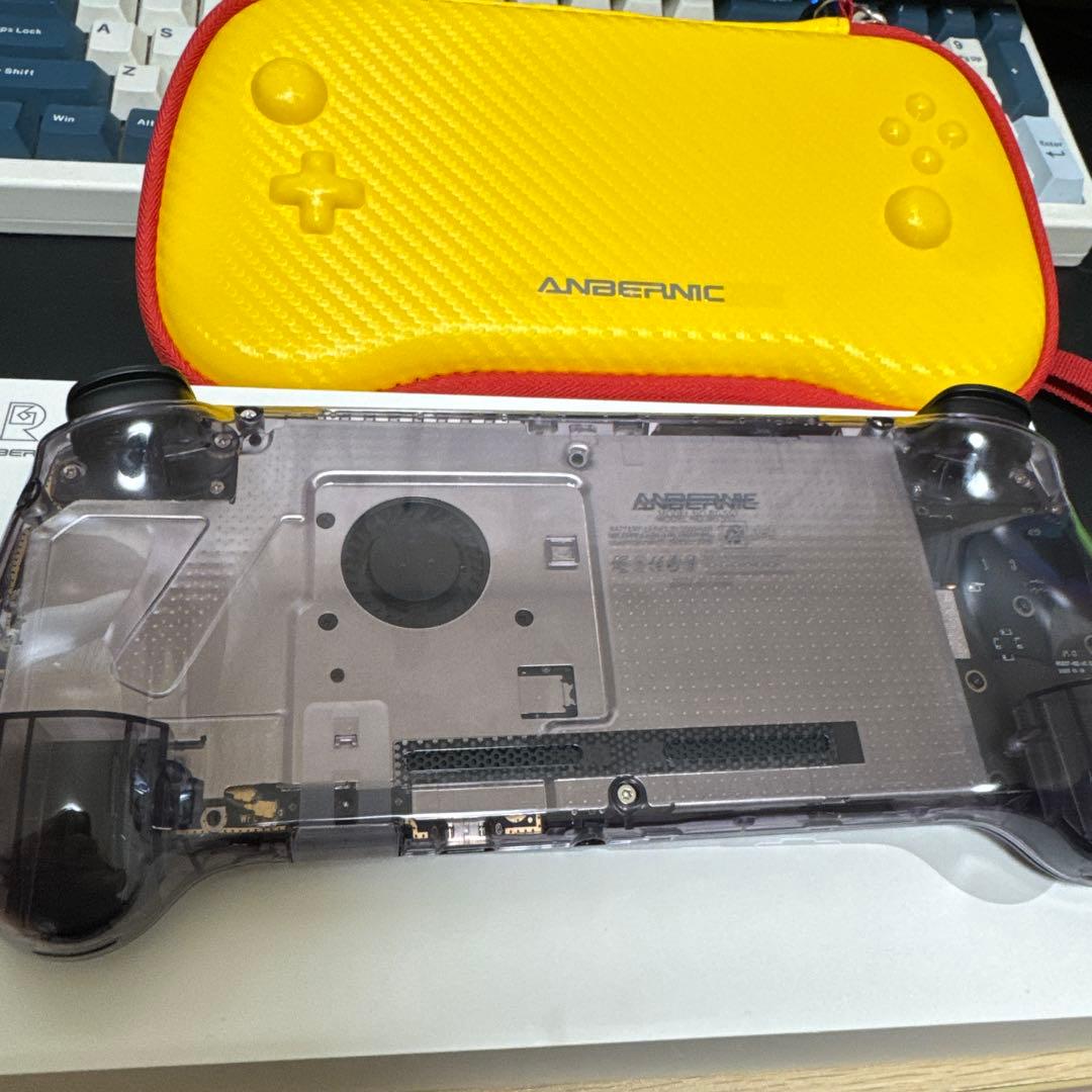 ANBERNIC RG557 クリアパープル