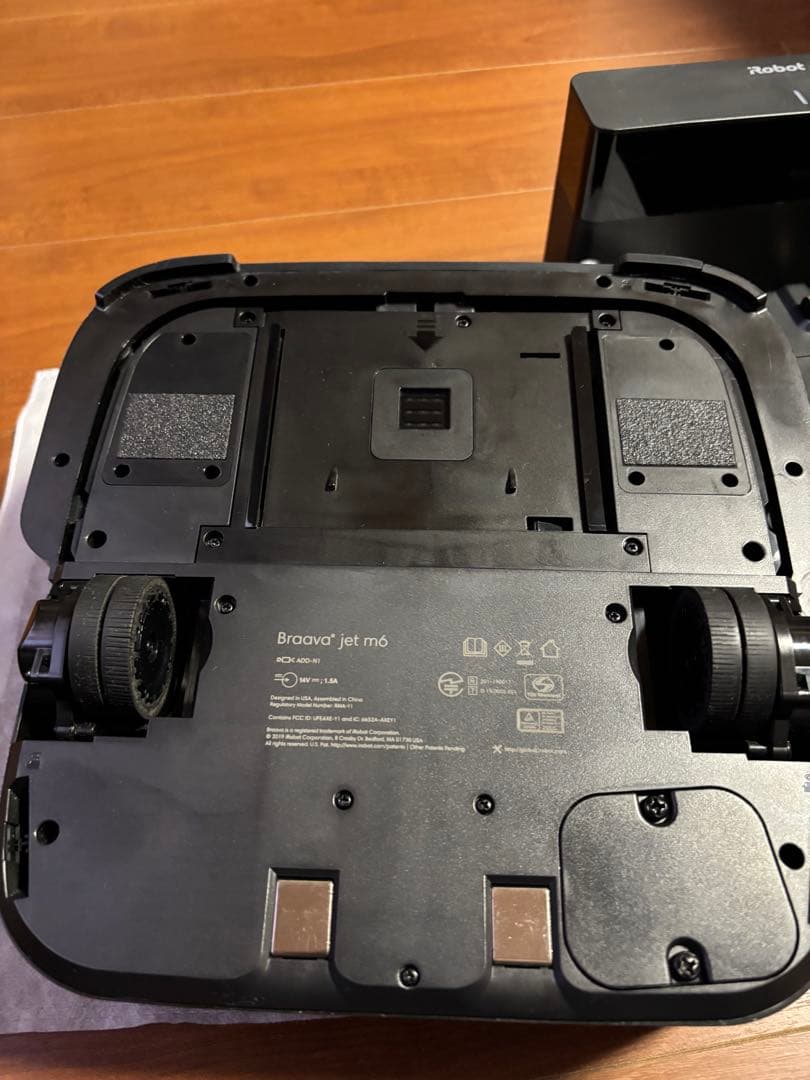 アイロボット ブラーバ　M6 iRobot 床拭き