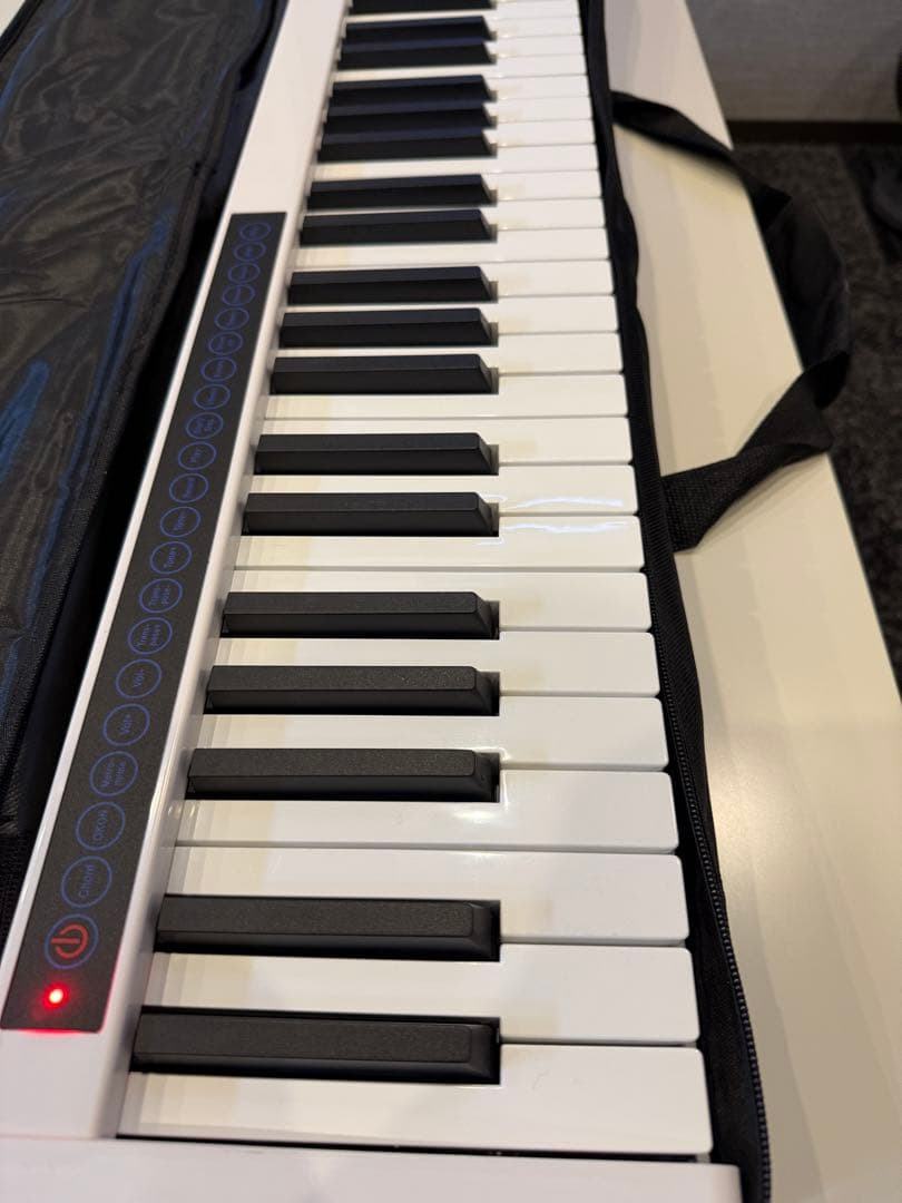 pi　電子ピアノ61盤　軽量　キャリングケース付き