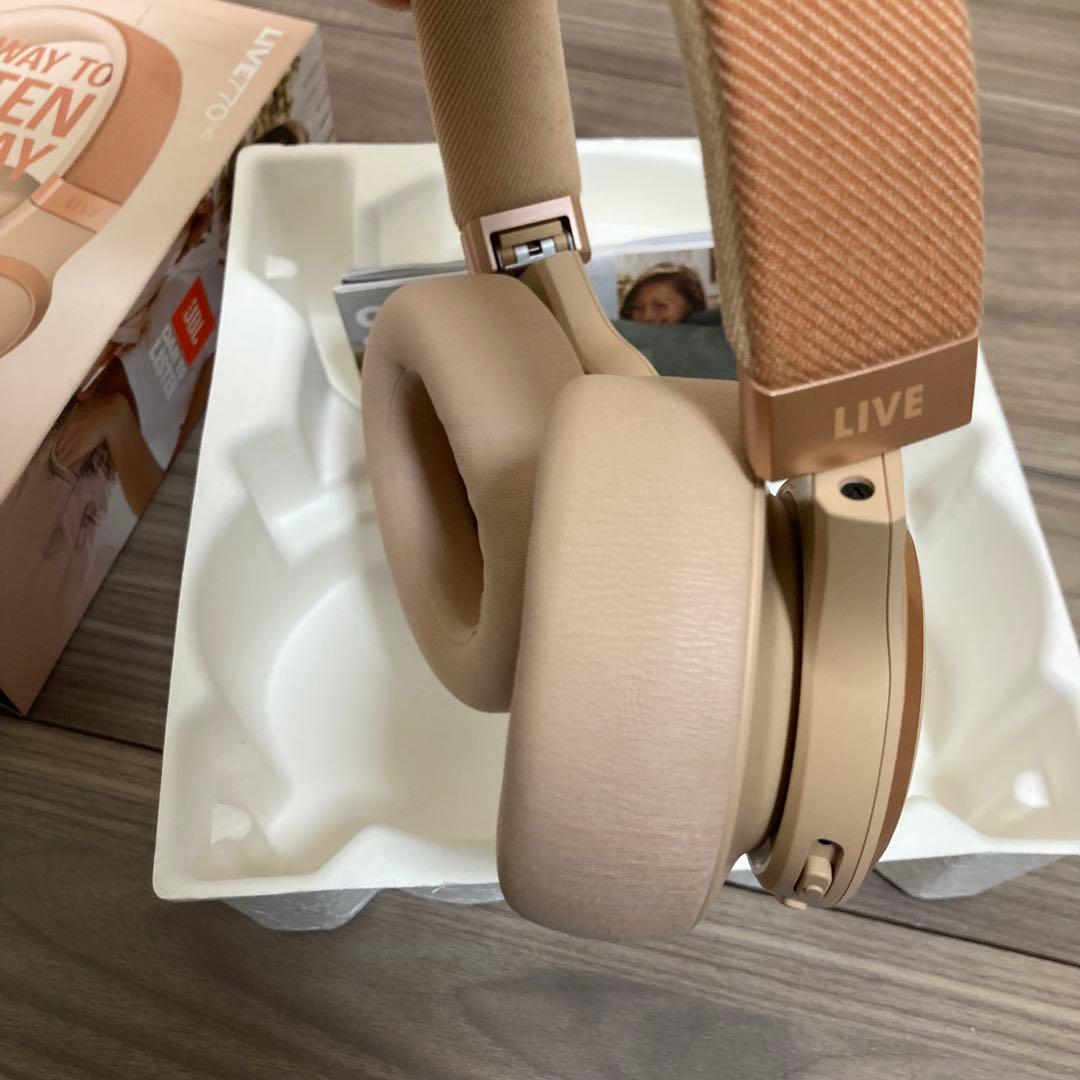 JBL LIVE 770 NC ワイヤレスヘッドホン　サンドストーン