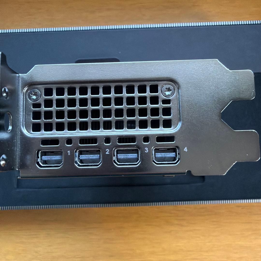 グラフィックボード・グラボ・ビデオカード NVIDIA RTX A2000 ENQRA2000-6GER