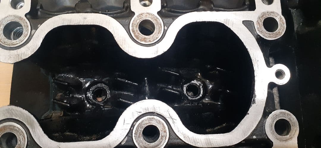 CB750F　CB750FBB　シリンダーヘッド　再塗装品