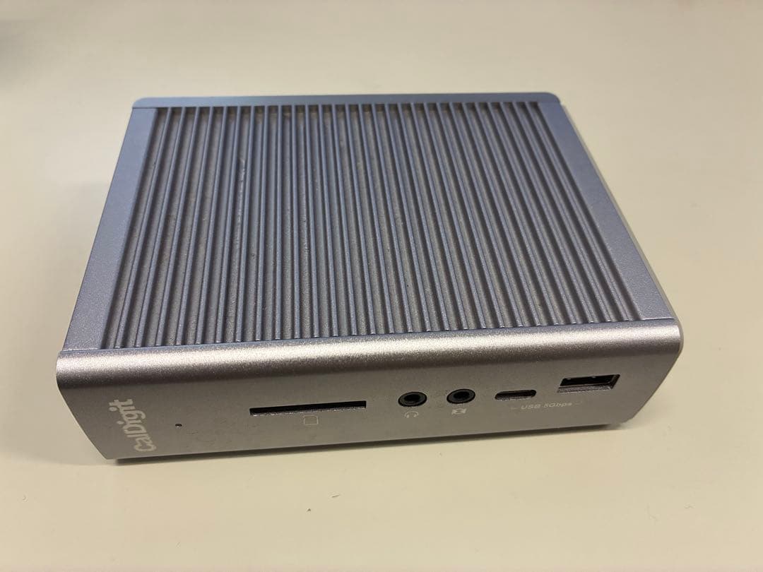 分配器・切替器 CalDigit Thunderbolt Station 3 Plus