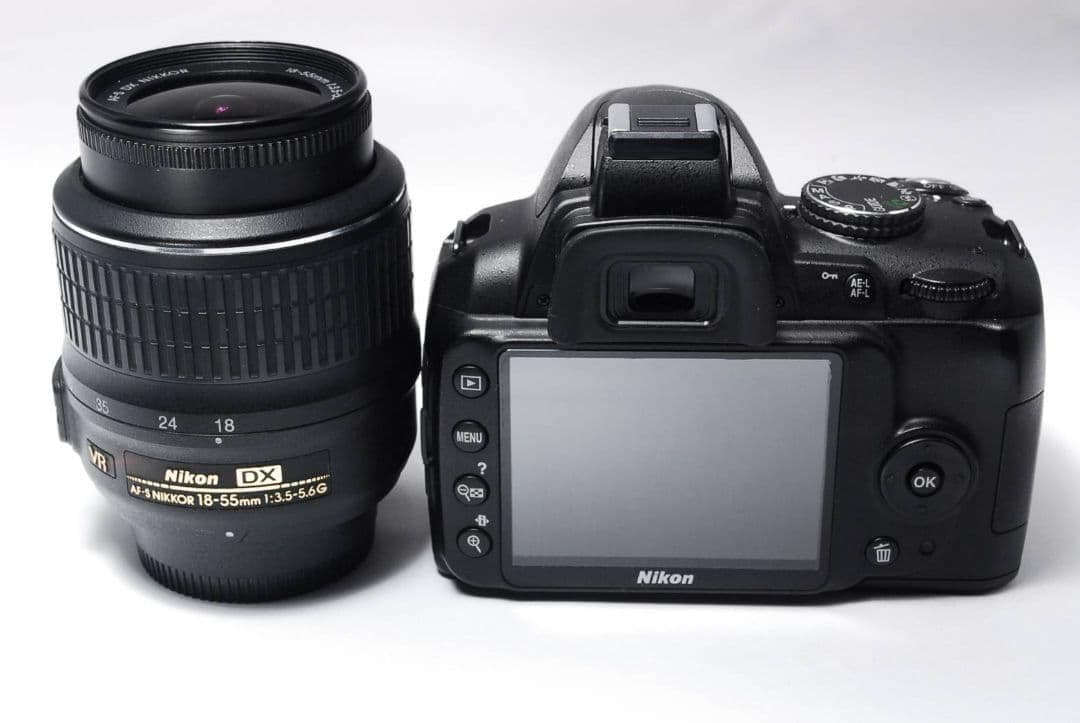 ♥一眼デビュー最適♥Nikon D3000♥ 高画質 かんたん操作 AF-S対応