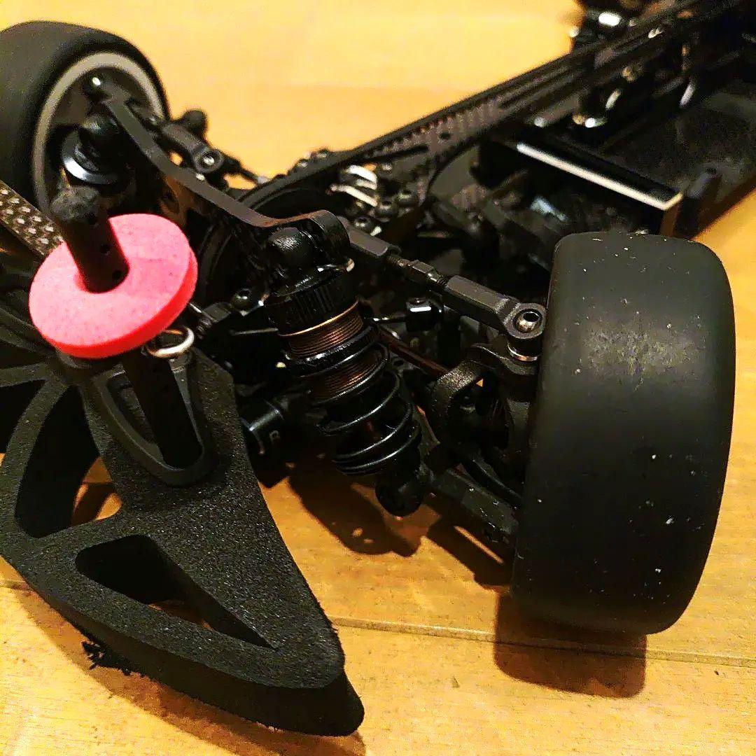 ヨコモ BD8 ハイエンドツーリングカー メカ無し ボディ付き