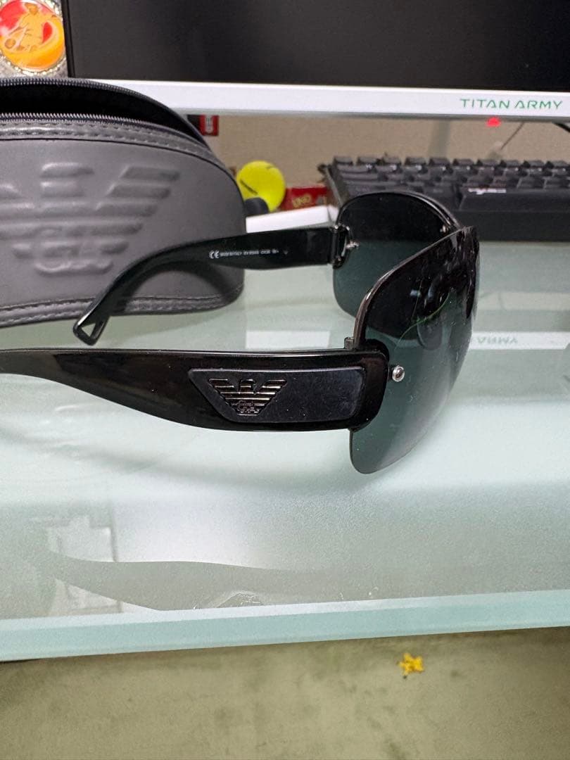 Emporio Armani スポーツサングラス ブラック ケース付き