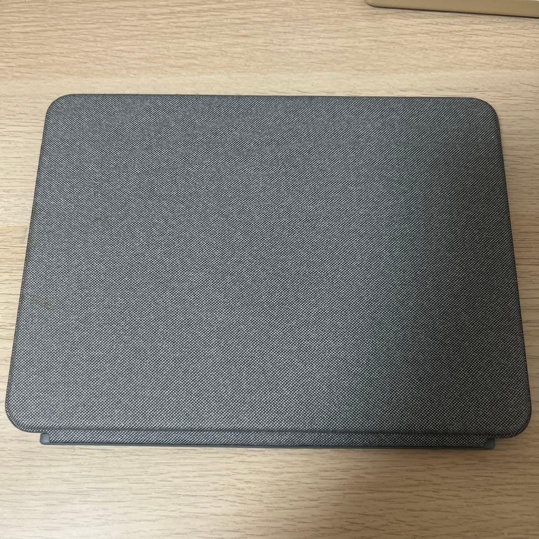 Logitech iPad キーボードケース トラックパッド付き
