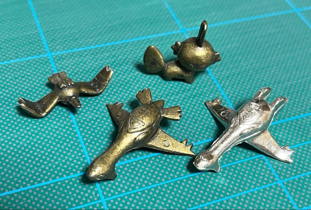【レア】ポケモン　メタルコレクション　フィギュア　４個セット　ラティアス他