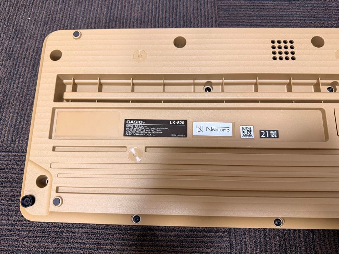 [美品]CASIO電子キーボード 光ナビゲーション LK-526