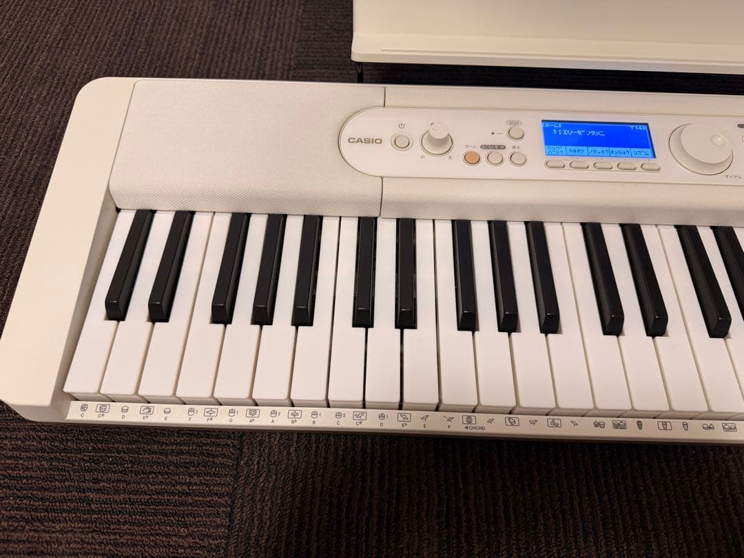 [美品]CASIO電子キーボード 光ナビゲーション LK-526