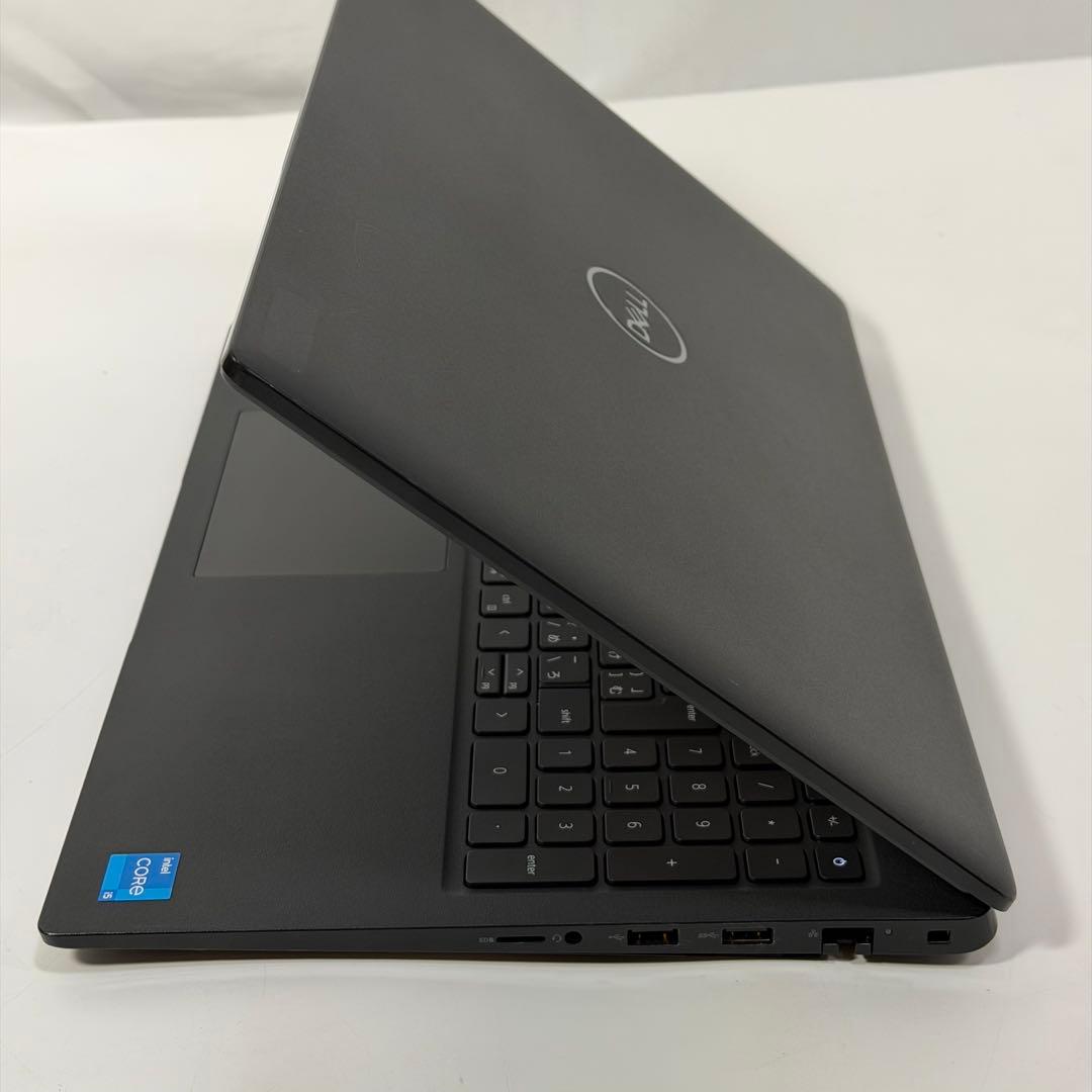 Windowsノート本体 06.Latitude3520 / i5-11/ 16G/ 512G