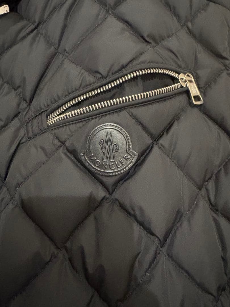 MONCLER ROY キルティング ダウンベスト