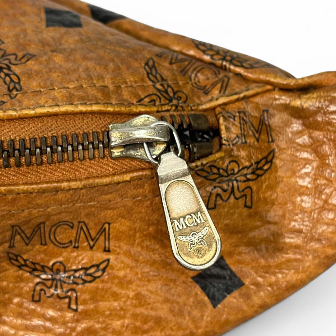 MCM ボディバッグ　ウエストバッグ　ヴィセトス　ゴールド金具　ブラウン