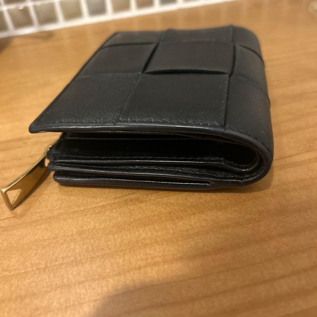 BOTTEGA VENETA(ボッテガヴェネタ) 2つ折り財布 カセット 黒