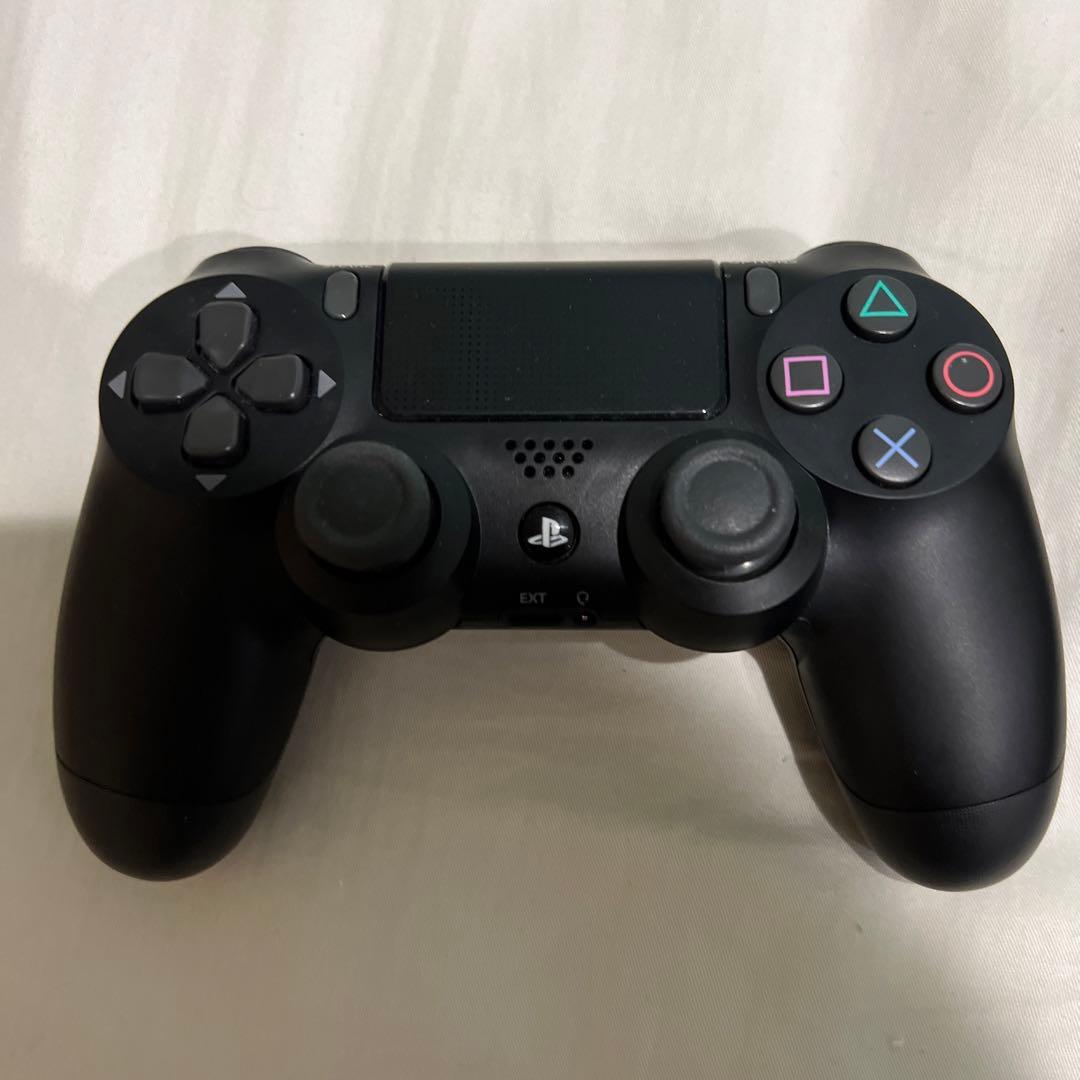 PS4と純正コントローラー
