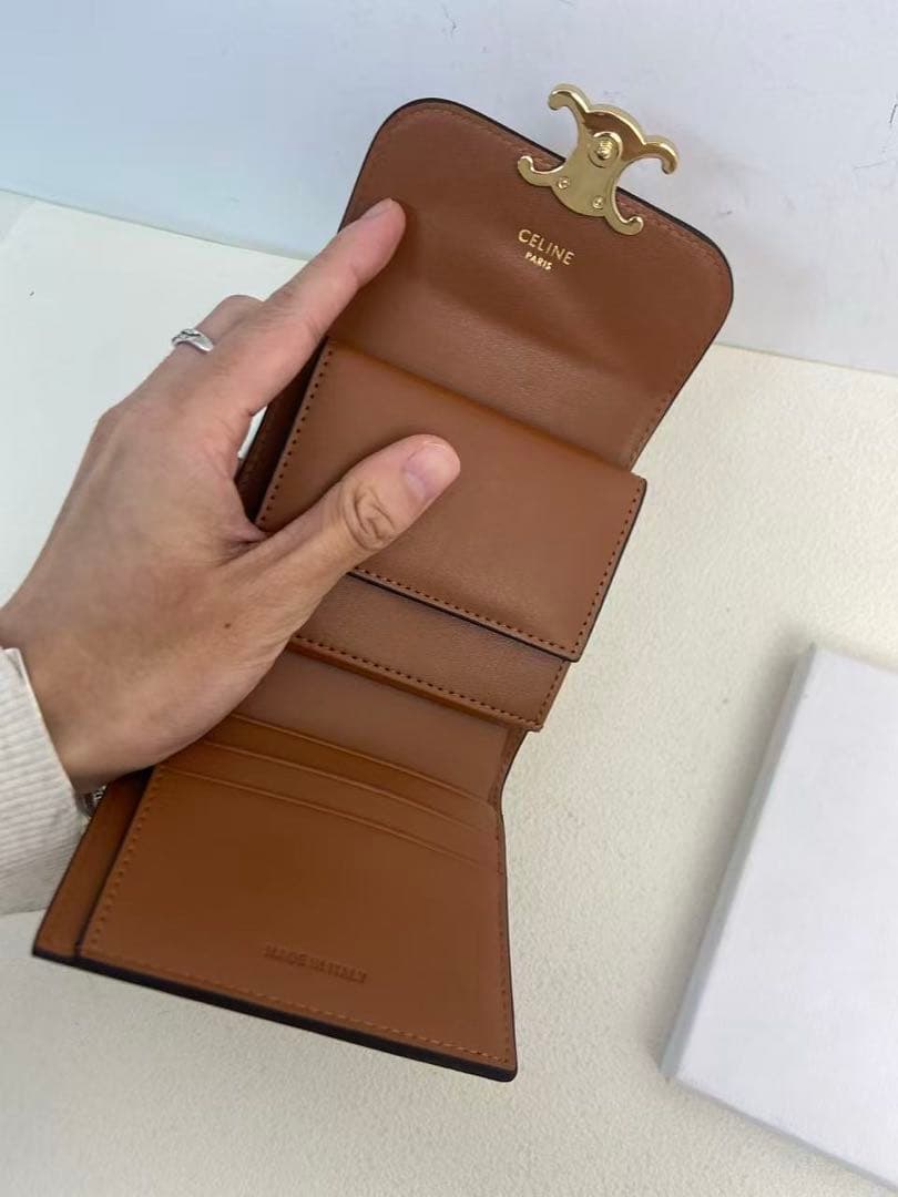CELINE トリオンフ レザーウォレット ブラウン 中古