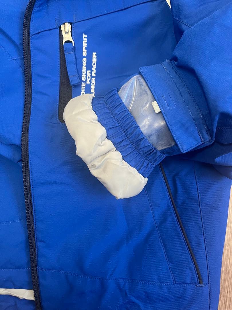 DESCENTE　スキーウェア　ジュニアサイズ