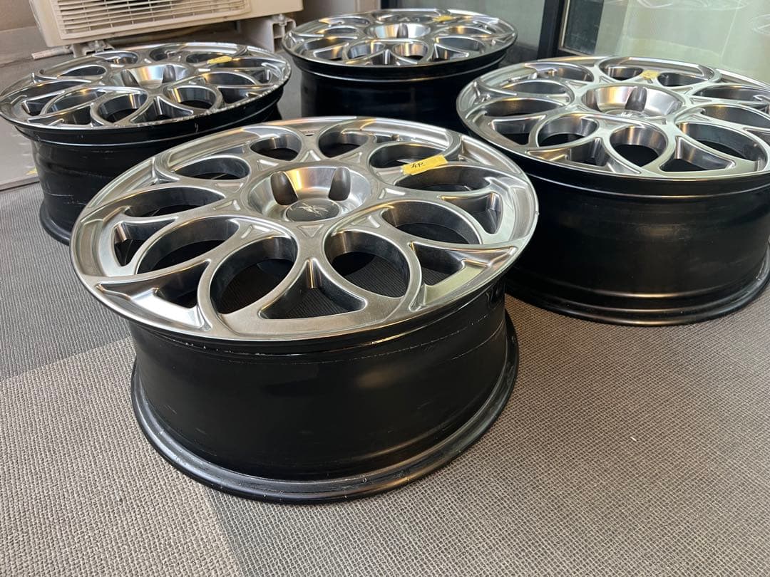 【値下】ken okuyama アルファロメオ ジュリエッタ 18インチホイール