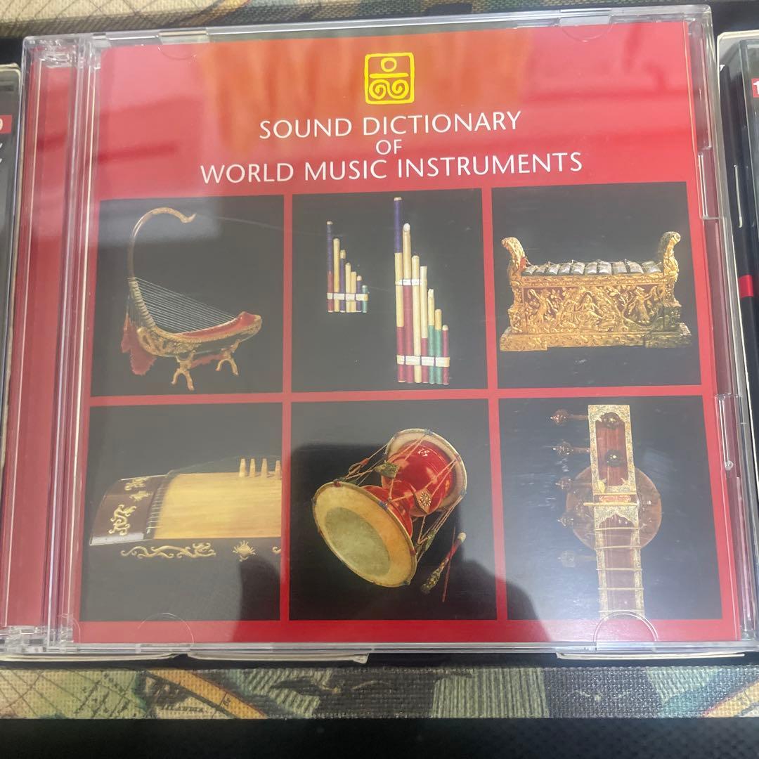 ワールド・ミュージック・コレクションCD30枚　世界の民族音楽　木製CDラック付