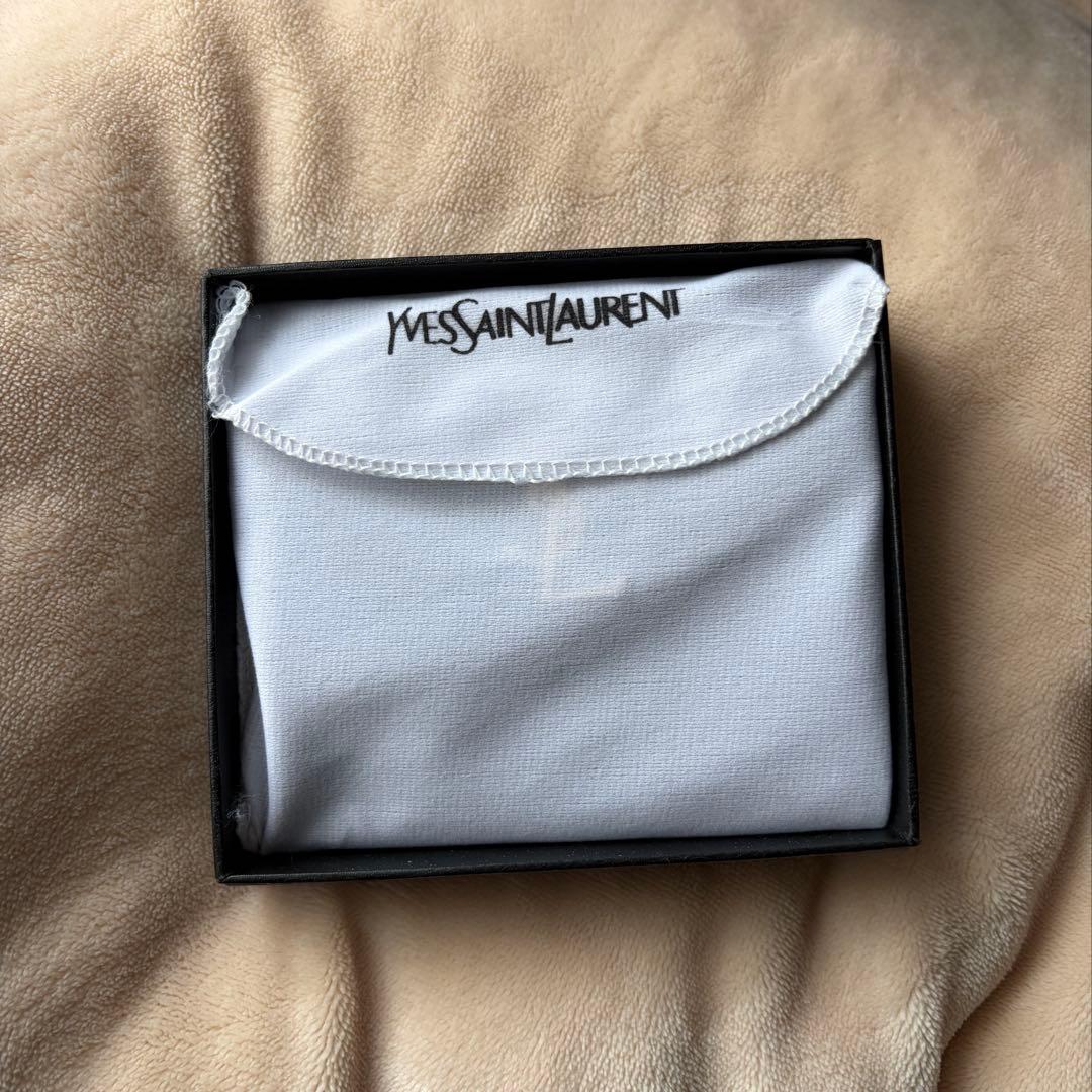 YVES SAINT LAURENT 財布