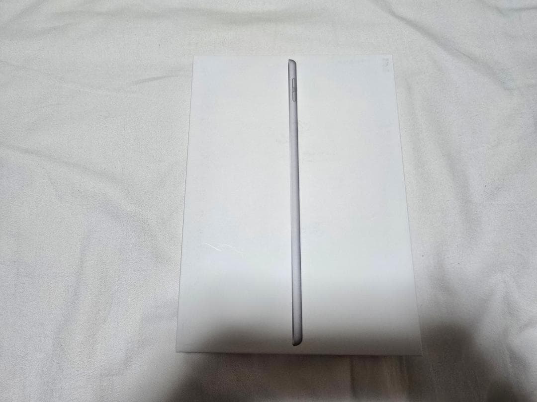 iPad (第7世代) ApplePencil付 Cellularモデルシルバー