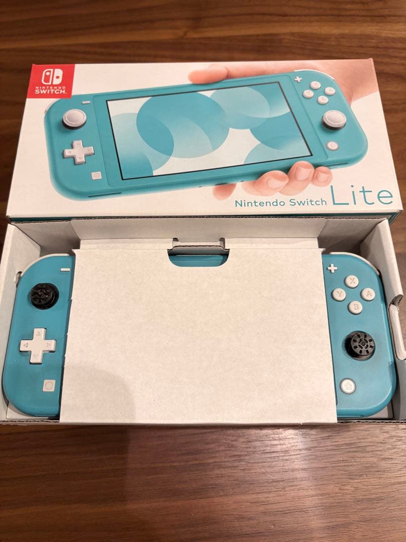 お*ん様 SwitchLite 本体　箱付き　ACアダプター付き　ターコイズ　ラ