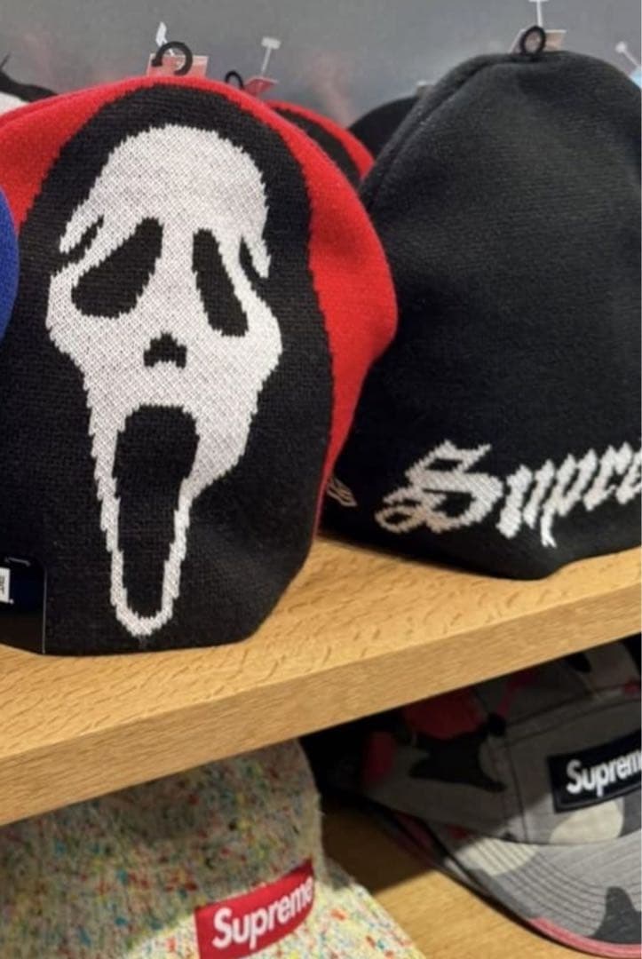 supreme New Era® Ghostface® Beanie ブラック