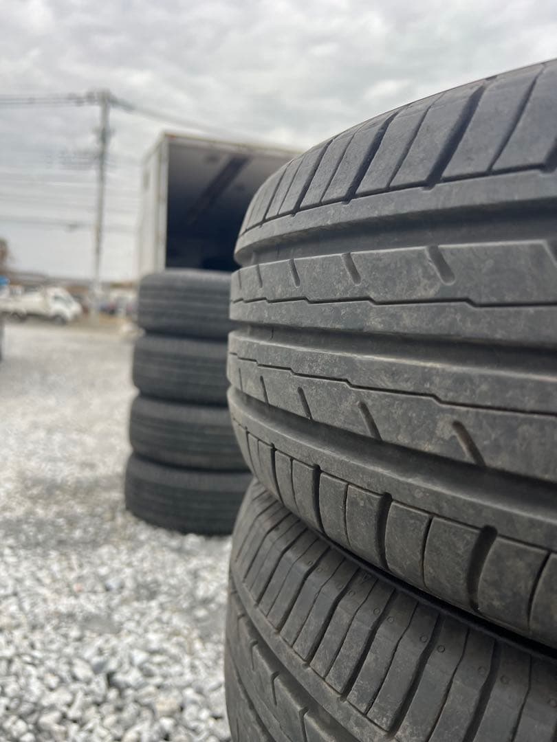 ヨコハマ　ブルーアース es es32 205/65r15 24年製　バリ山