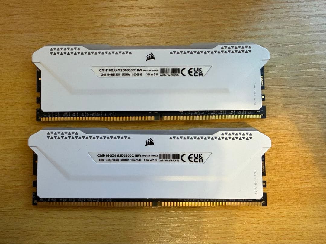CORSAIR DDR4 3600MHz RGB PROSL 16GB（8✖️2）