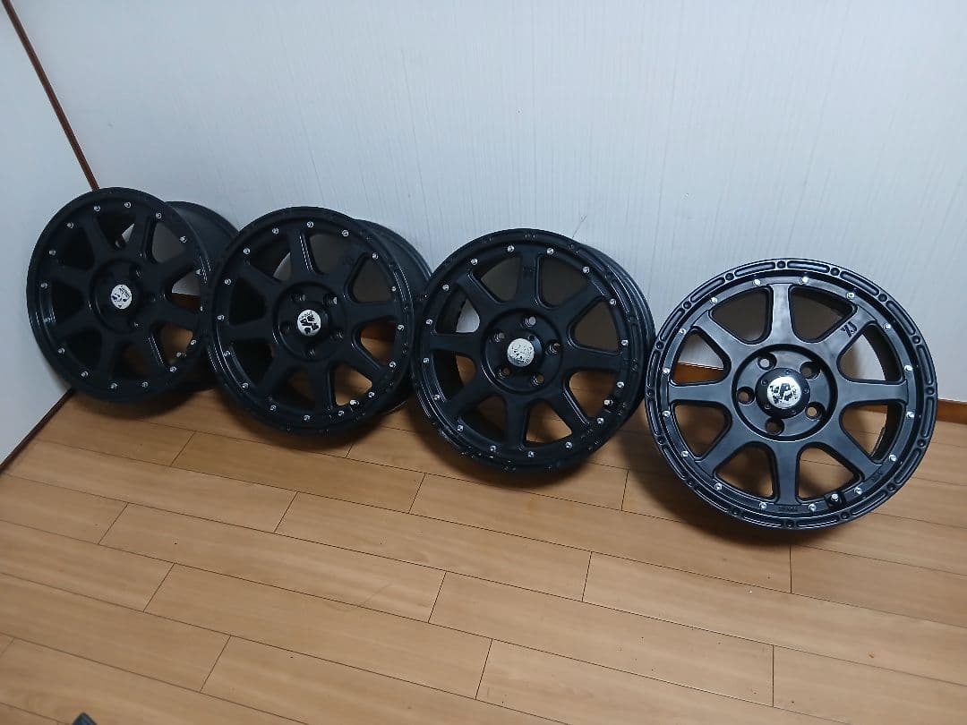 ②MLJ エクストリームJ 16in 7J +35 PCD114.3 2個