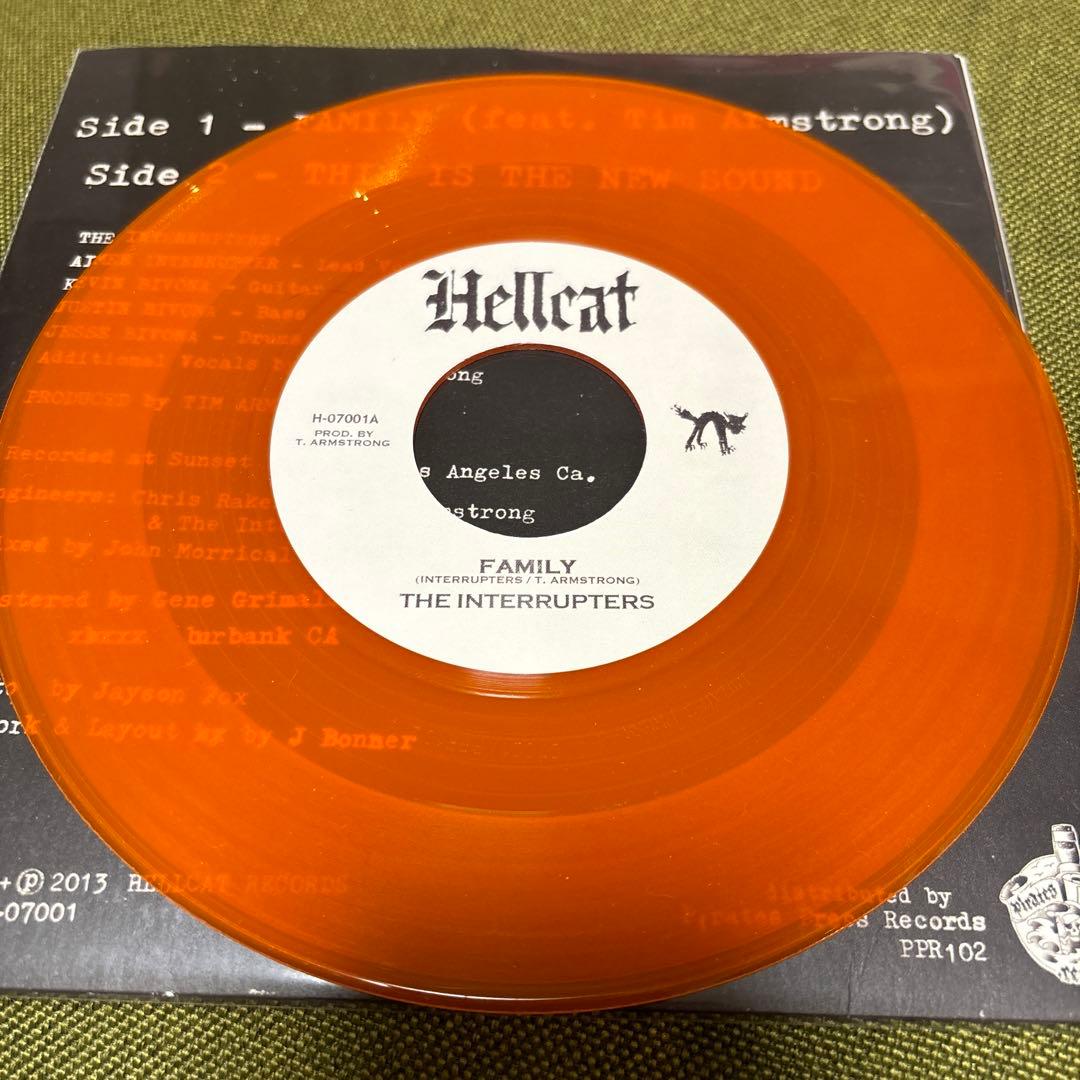The Interrupters Family 7インチレコード　限定カラー盤