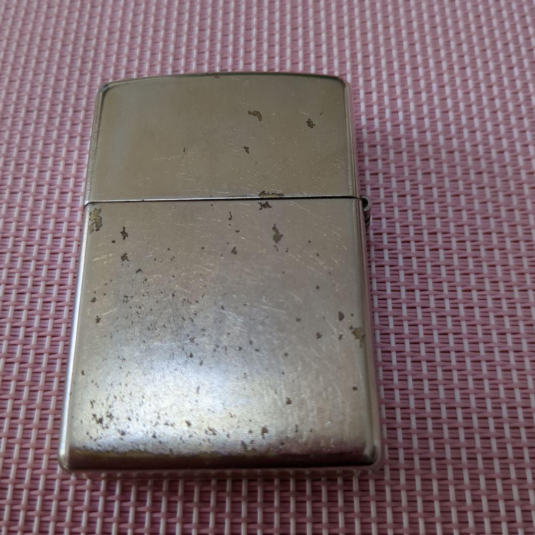 zippoのライター5点と人気の富士山のガラス製ぐい呑み、赤、青2点セットです。