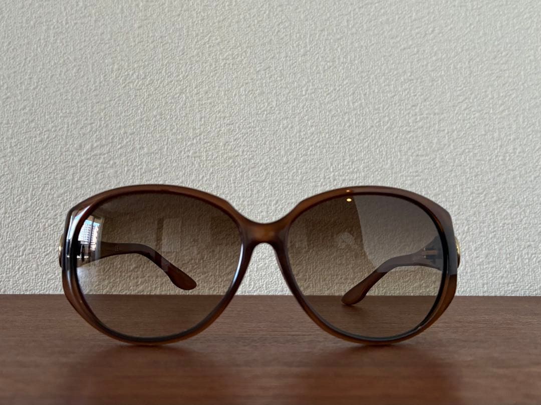 Gucci グッチ ブラウン サングラス GG3174