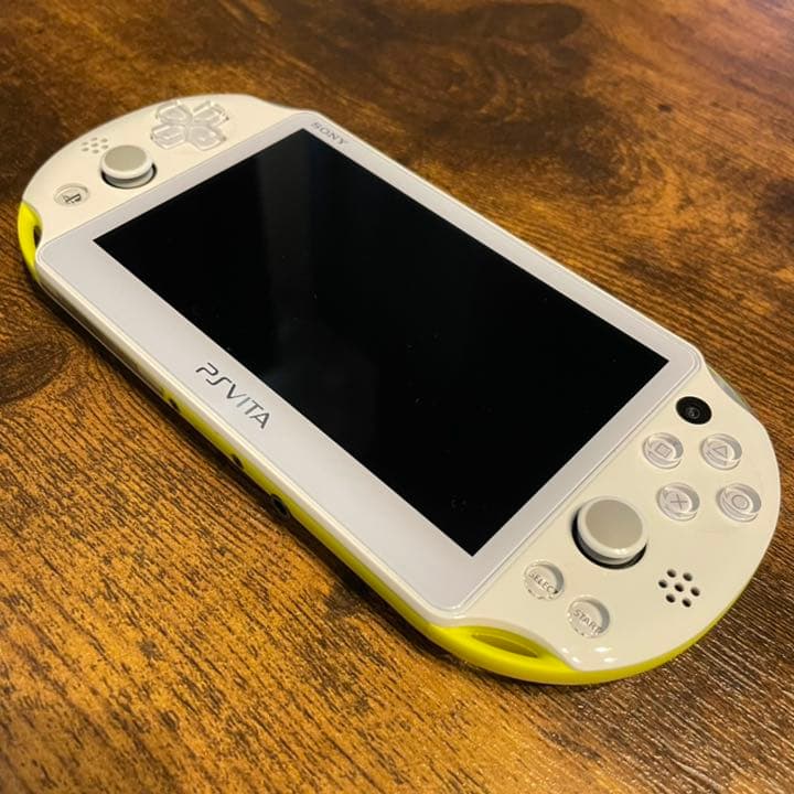 TERRY PS Vita（PCH-2000）Wi-Fiモデル 他付属品