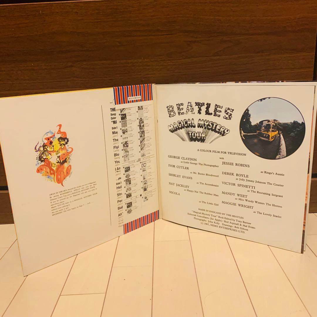 BEATLES国旗帯付きレコード『マジカル』『フォーセール』『リボルバー』