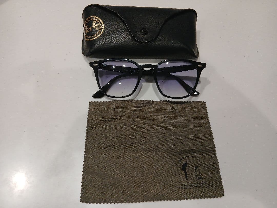 K*Ｋ様 Ray-Ban ブラック キャットアイ サングラス