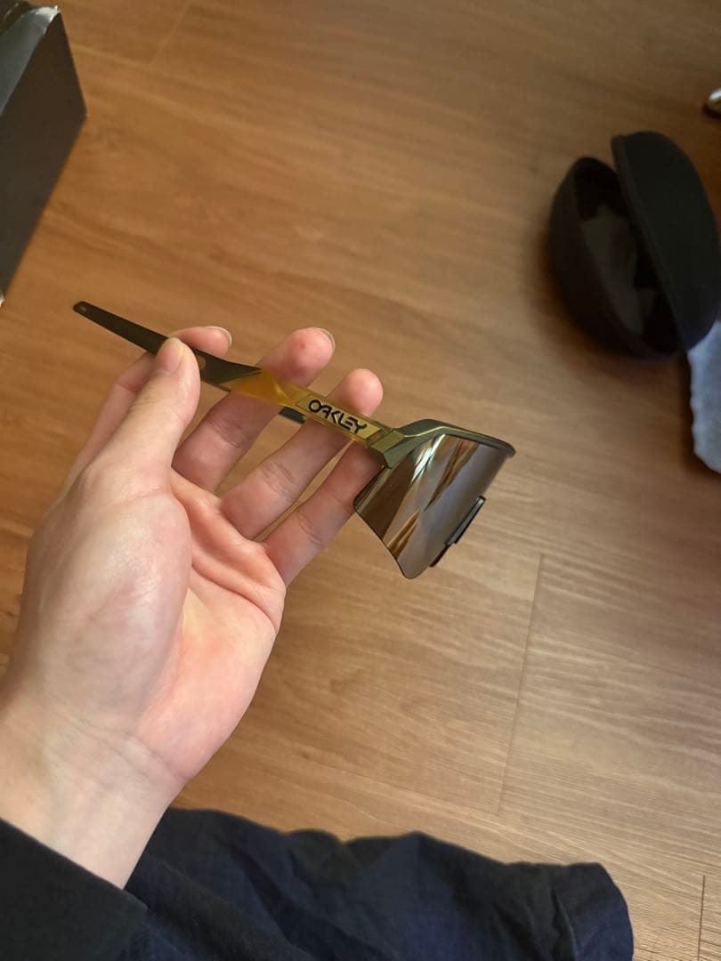 希少　OAKLEY スポーツサングラス ゴールド　PLIZM