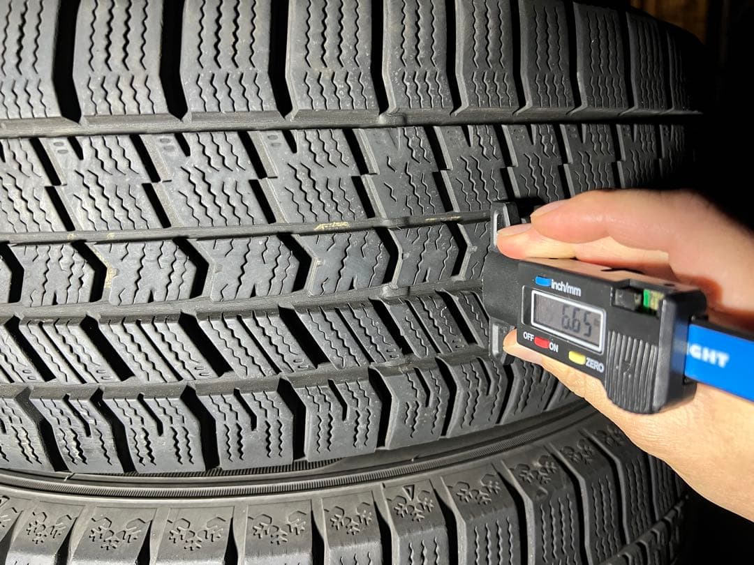 ②2021年製 グッドイヤー スタッドレス 195/65R15 ナビ8 4本